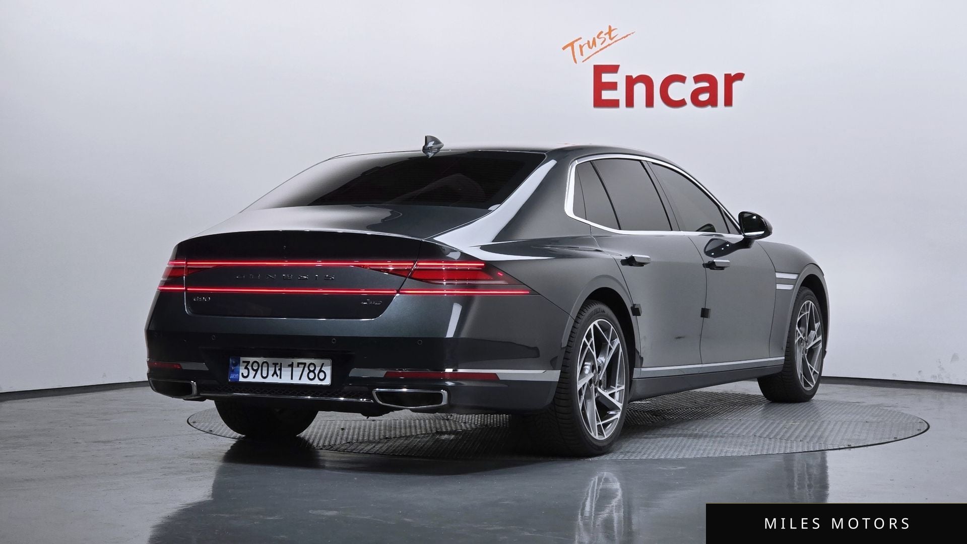 Genesis G90 (RS4) 2023 — миниатюра 2