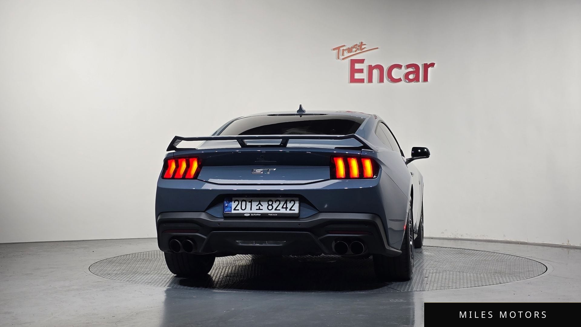 Ford Mustang 2024 — миниатюра 3