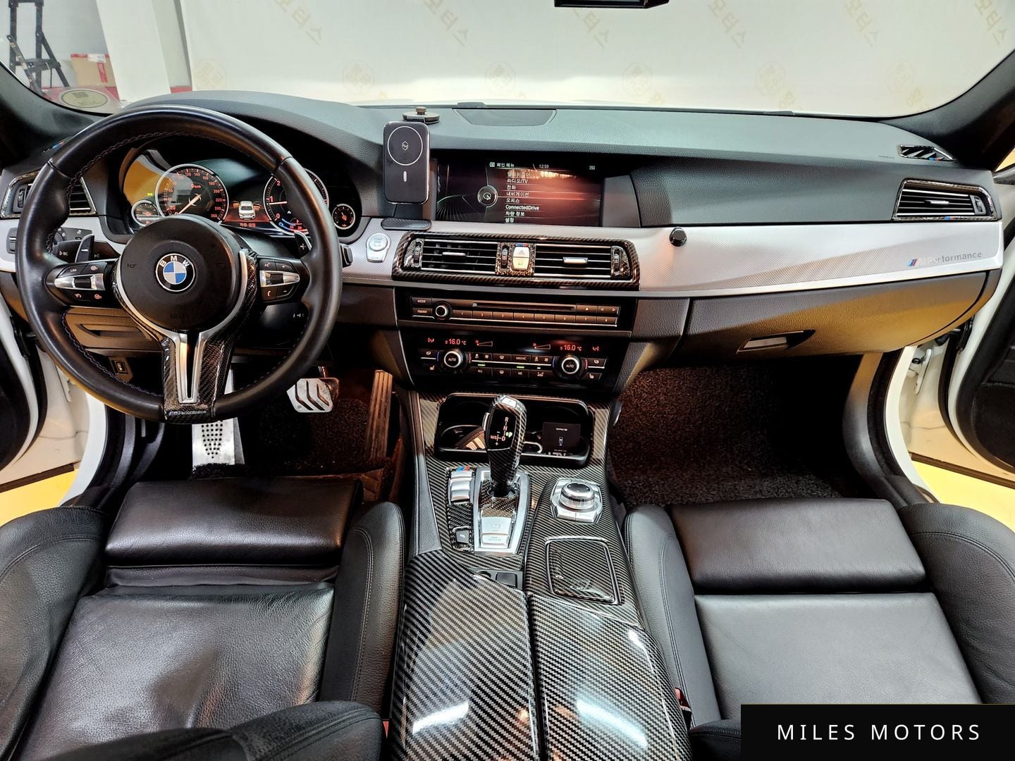 BMW 5 Series (F10) 2013 — миниатюра 12