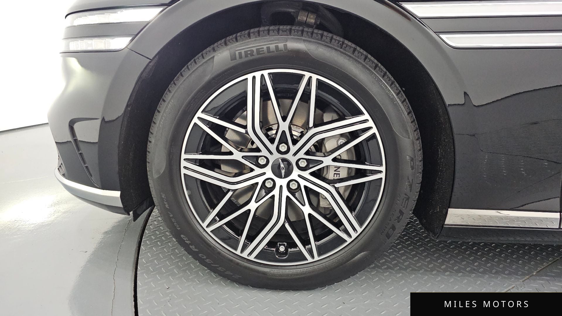 Genesis G90 (RS4) 2023 — миниатюра 5