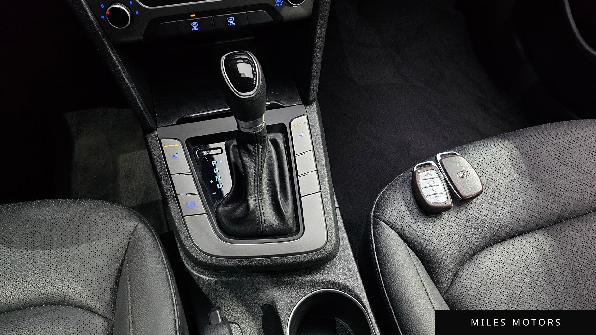 Hyundai AVANTE 2017 — миниатюра 12