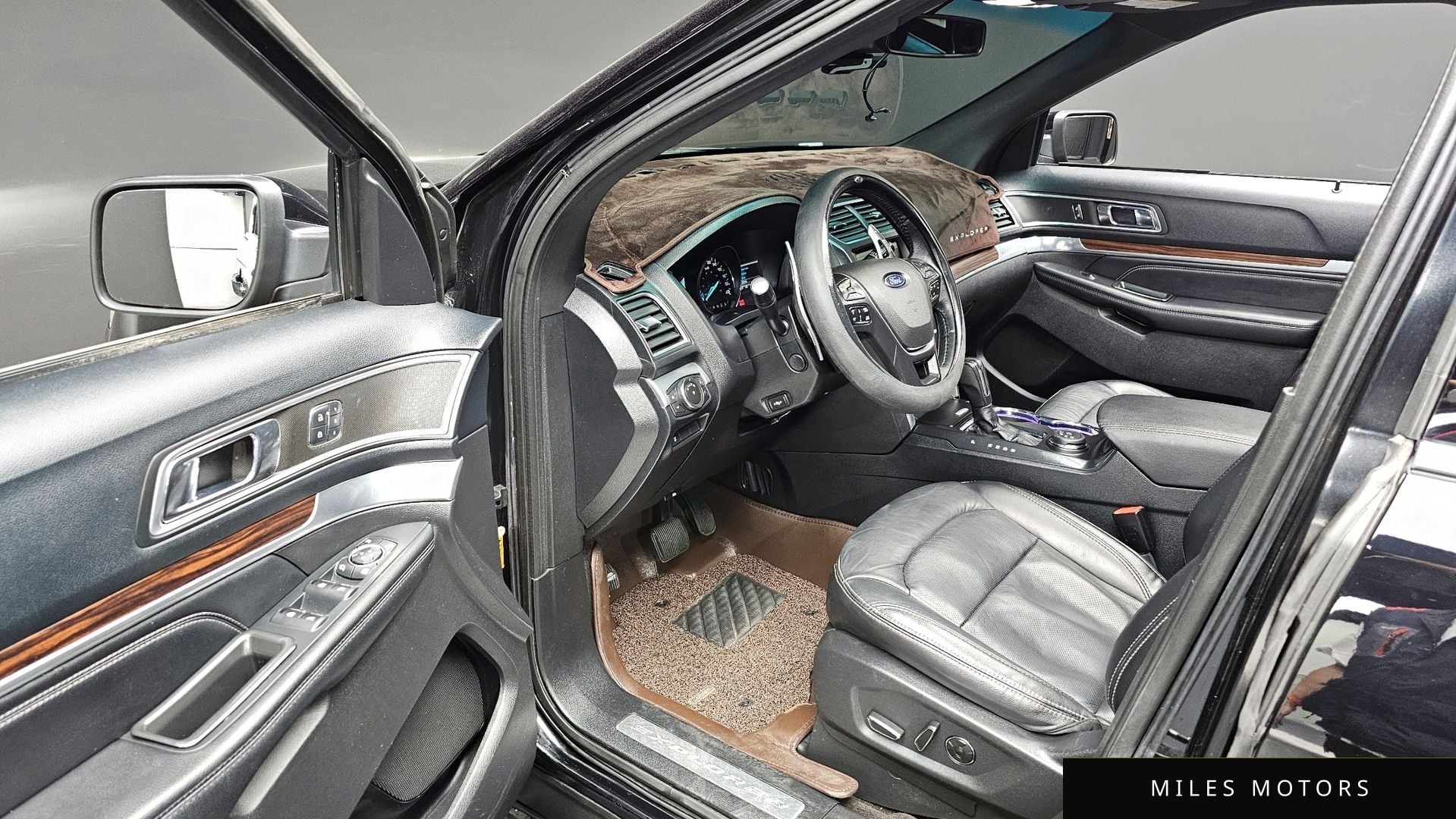 Ford Explorer 2016 — миниатюра 12