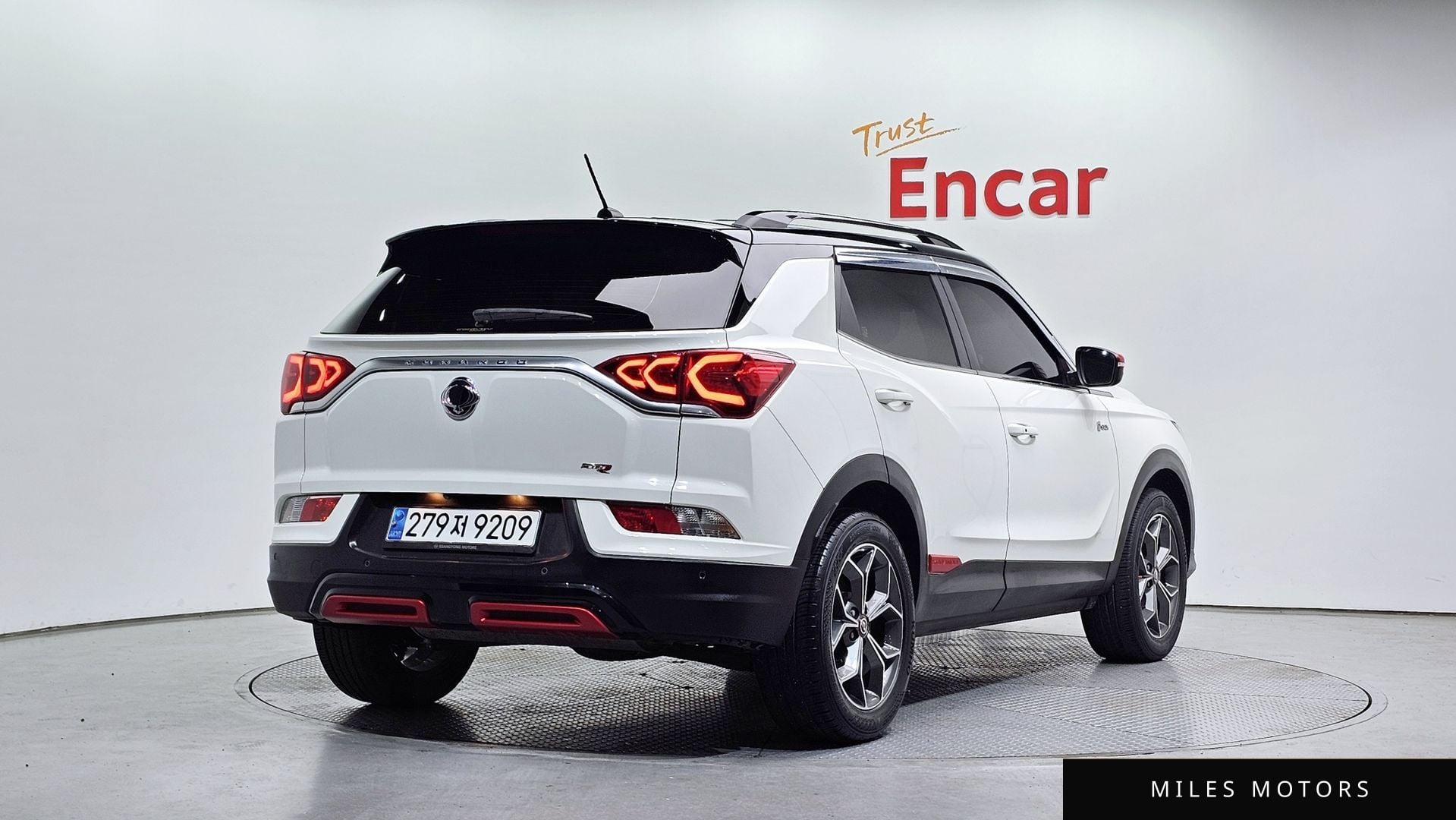 KG Mobility Beautiful Korando 2022 — миниатюра 2