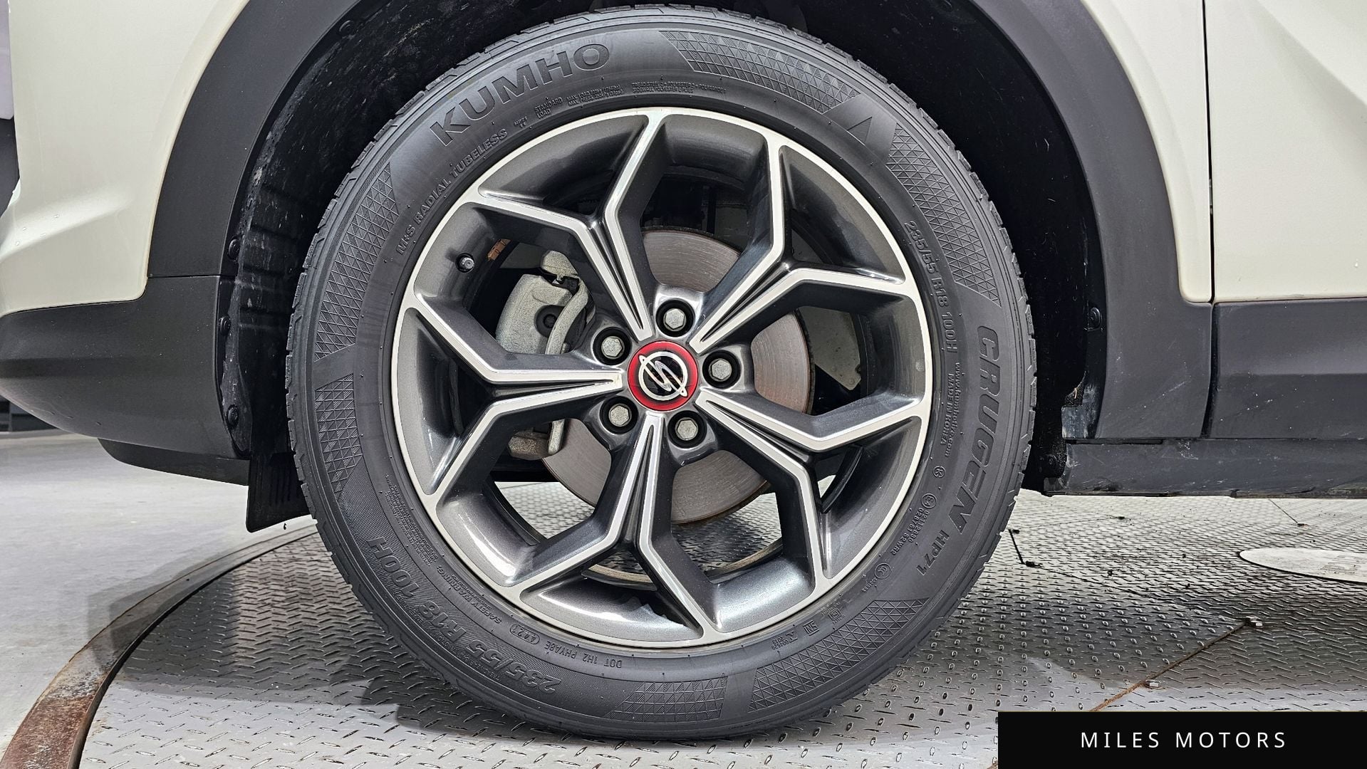 KG Mobility Beautiful Korando 2022 — миниатюра 5