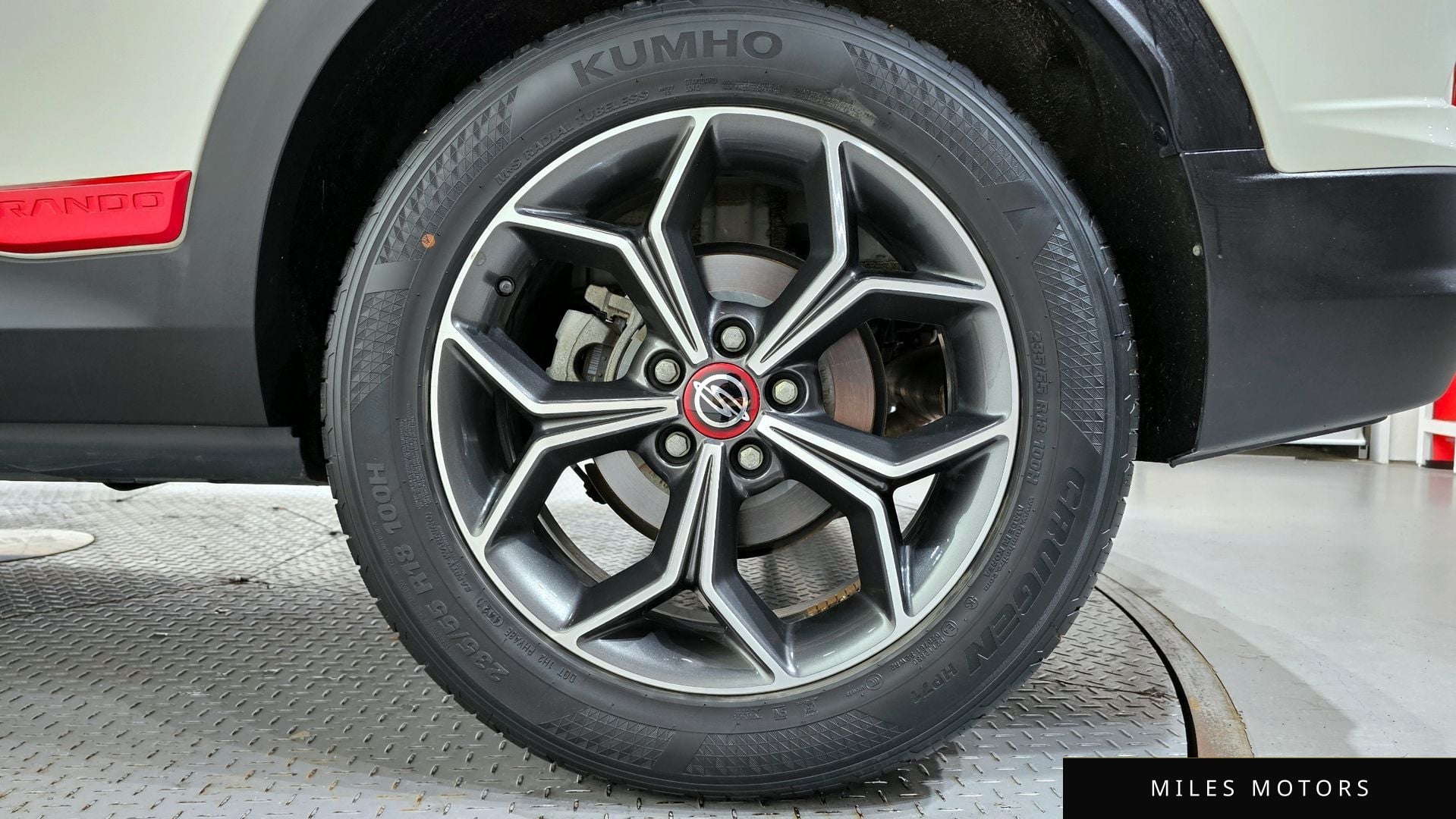 KG Mobility Beautiful Korando 2022 — миниатюра 7