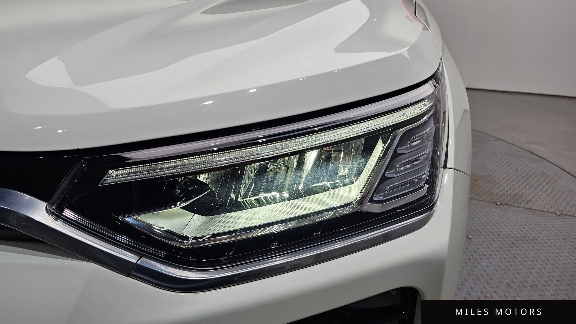 KG Mobility Beautiful Korando 2022 — миниатюра 8