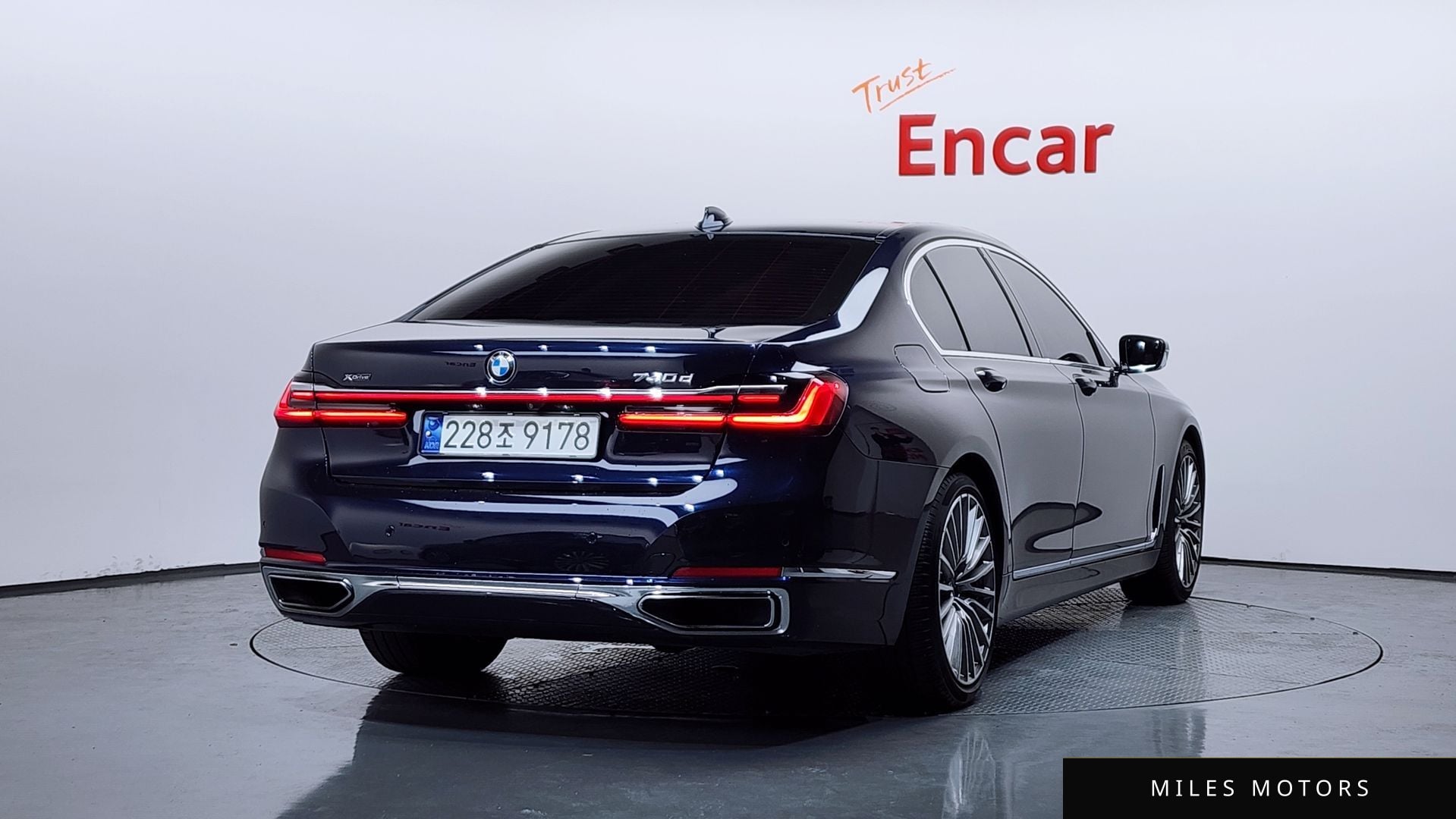 BMW 7 Series (G11) 2020 — миниатюра 2