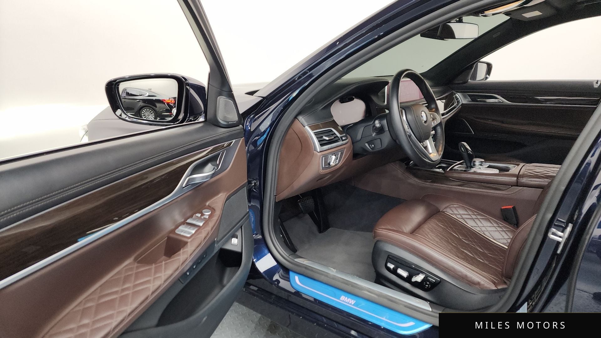 BMW 7 Series (G11) 2020 — миниатюра 10