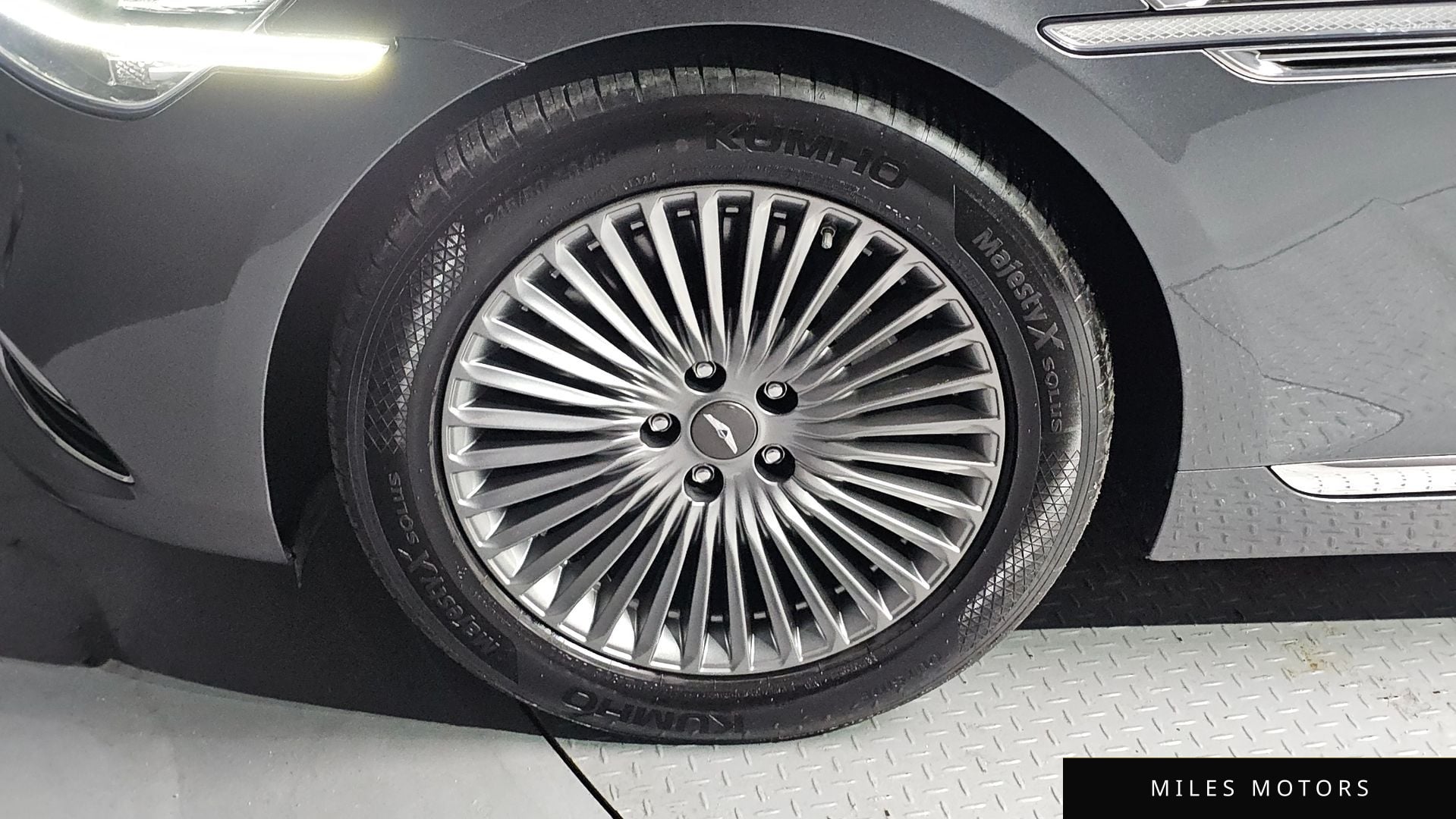 Genesis G90 2019 — миниатюра 5