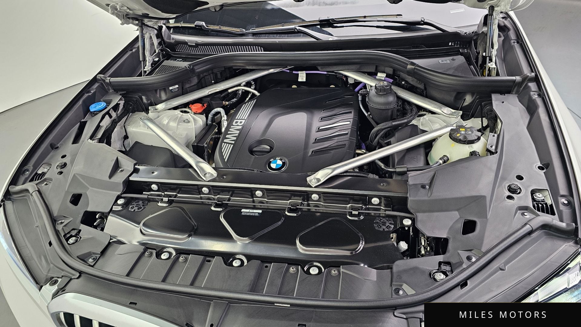 BMW X6 (G06) 2025 — миниатюра 6