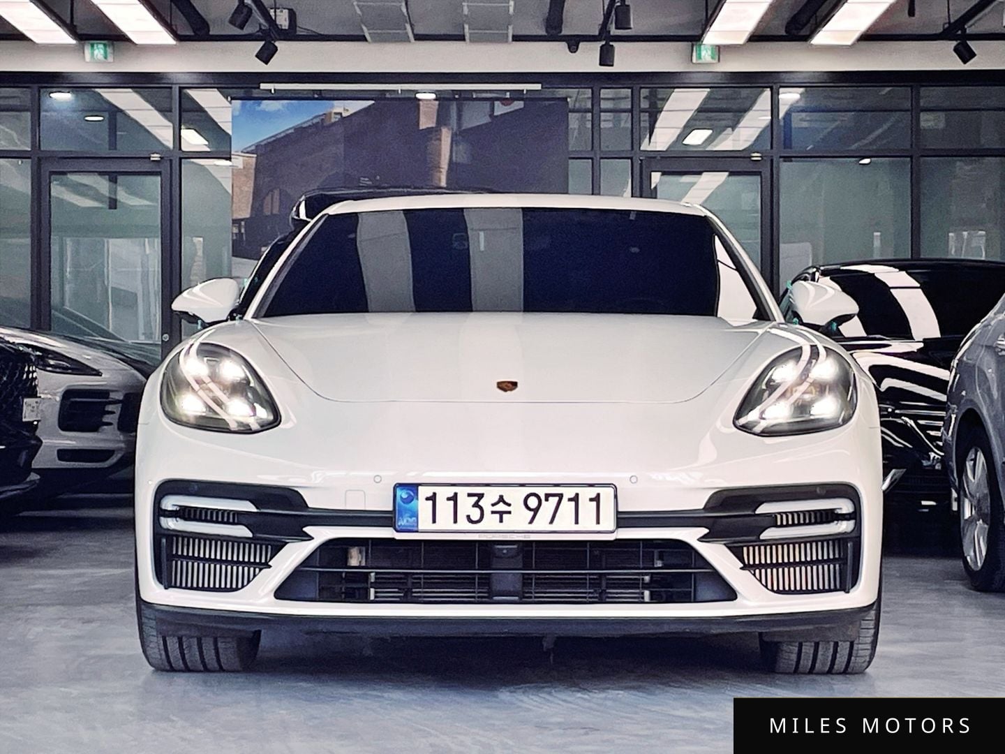 Porsche Panamera 2021 — фото 1 из 12
