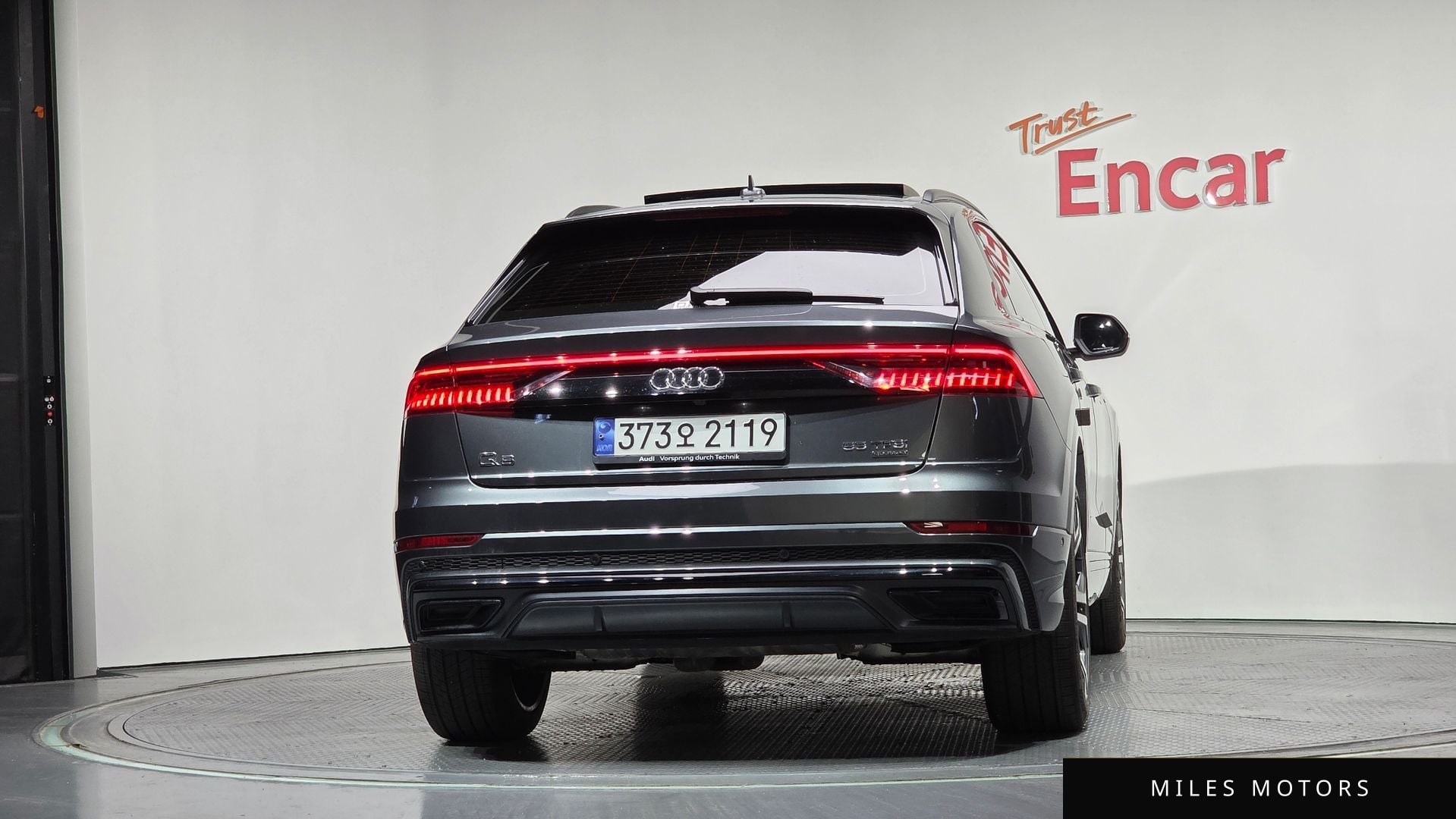 Audi Q8 (4M) 2023 — миниатюра 4