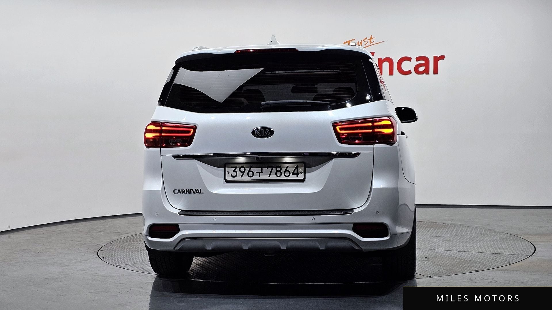 Kia Canival 2020 — миниатюра 4