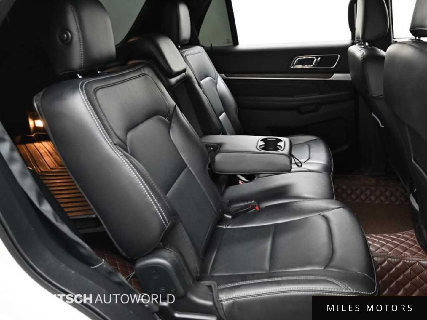 Ford Explorer 2019 — миниатюра 12