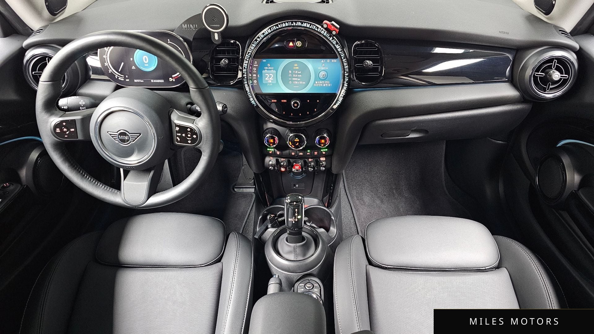 MINI Cooper 2023 — миниатюра 10