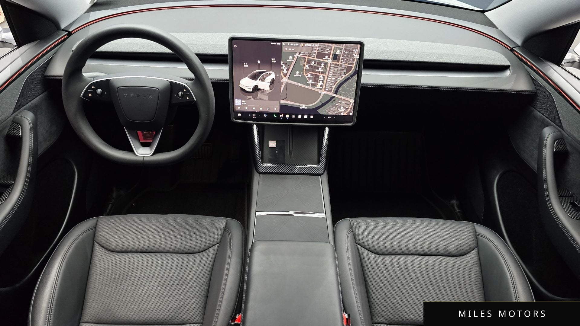 Tesla Model Y 2025 — миниатюра 10