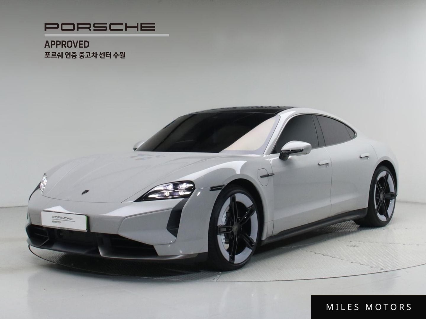 Porsche Taycan 2025 — фото 1 из 12
