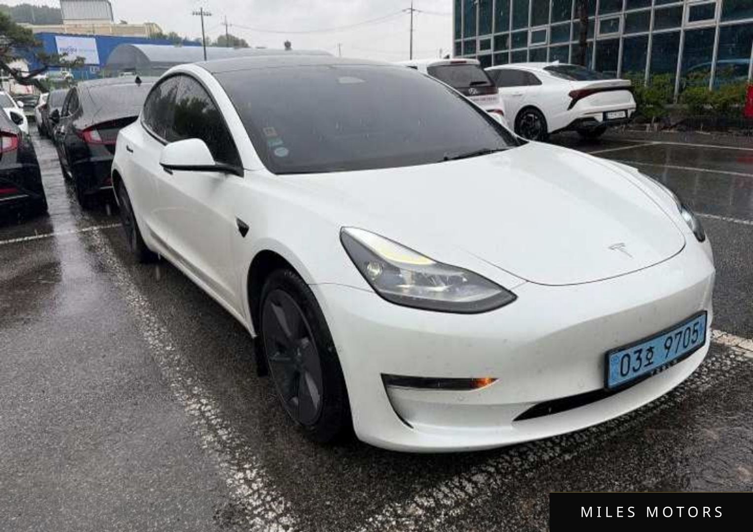 Tesla Model 3 2022 — миниатюра 8