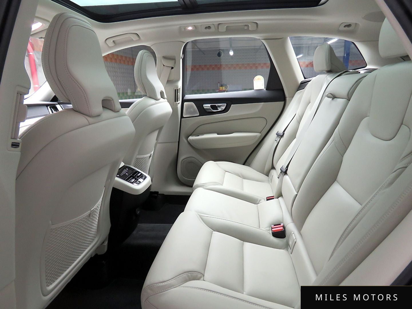 Volvo XC60 2026 — миниатюра 12