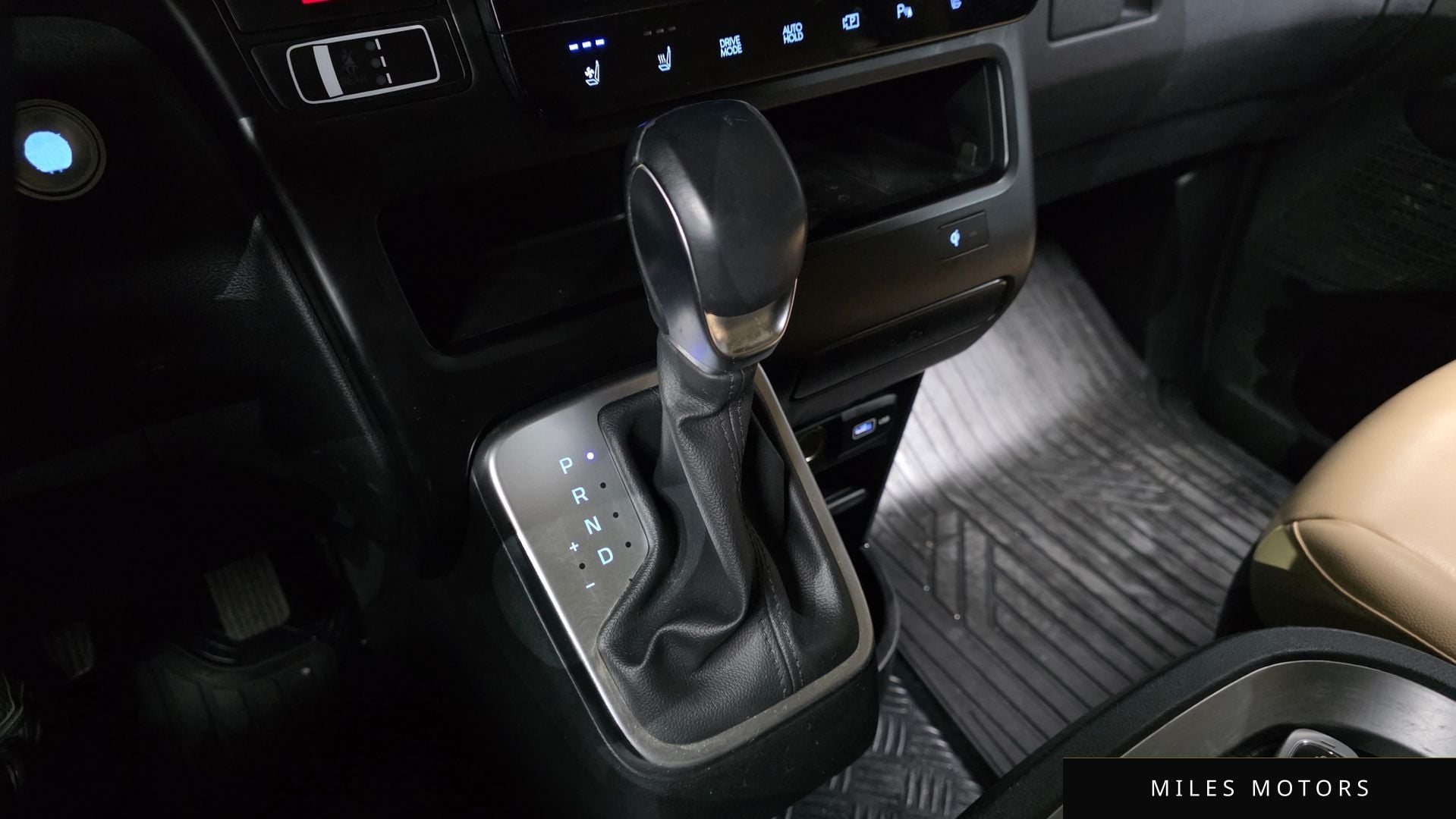 Hyundai Staria 2023 — миниатюра 12