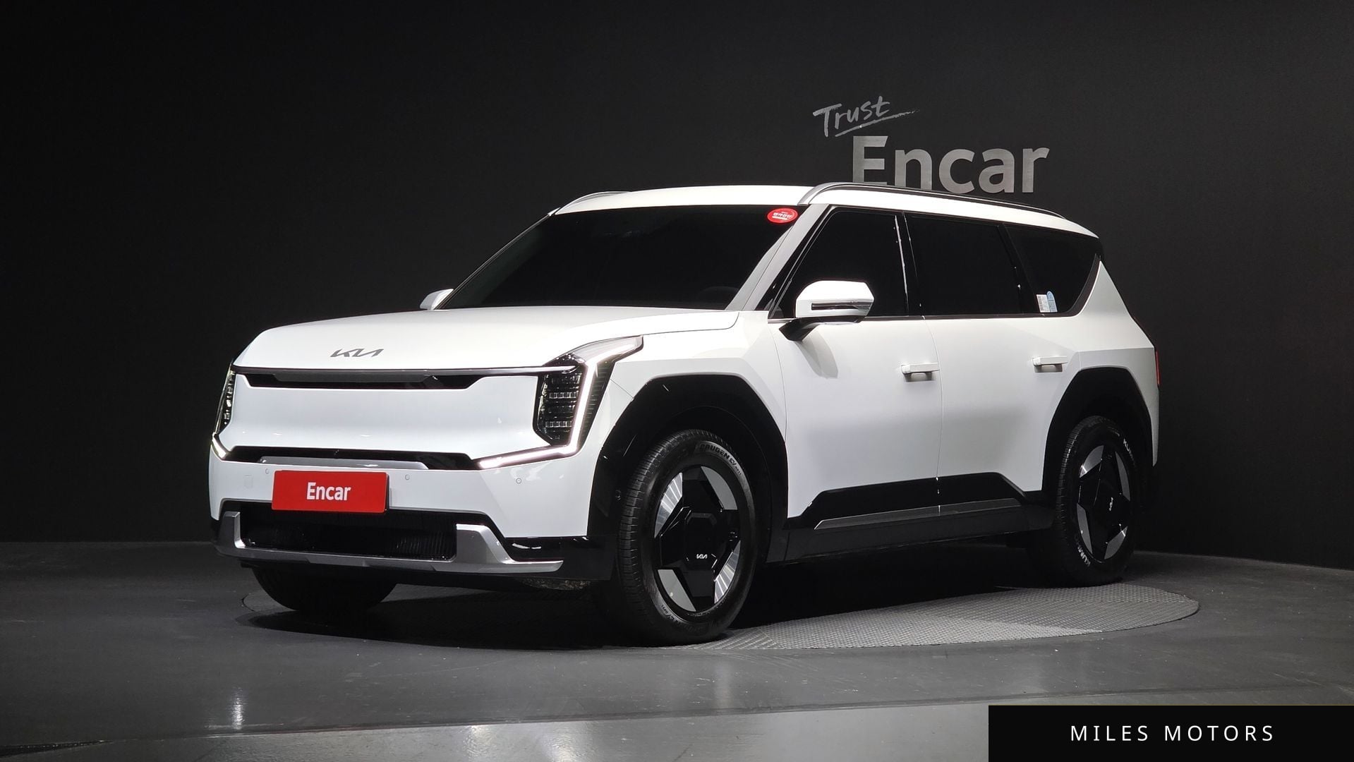 Kia EV9 2026 — фото 1 из 12