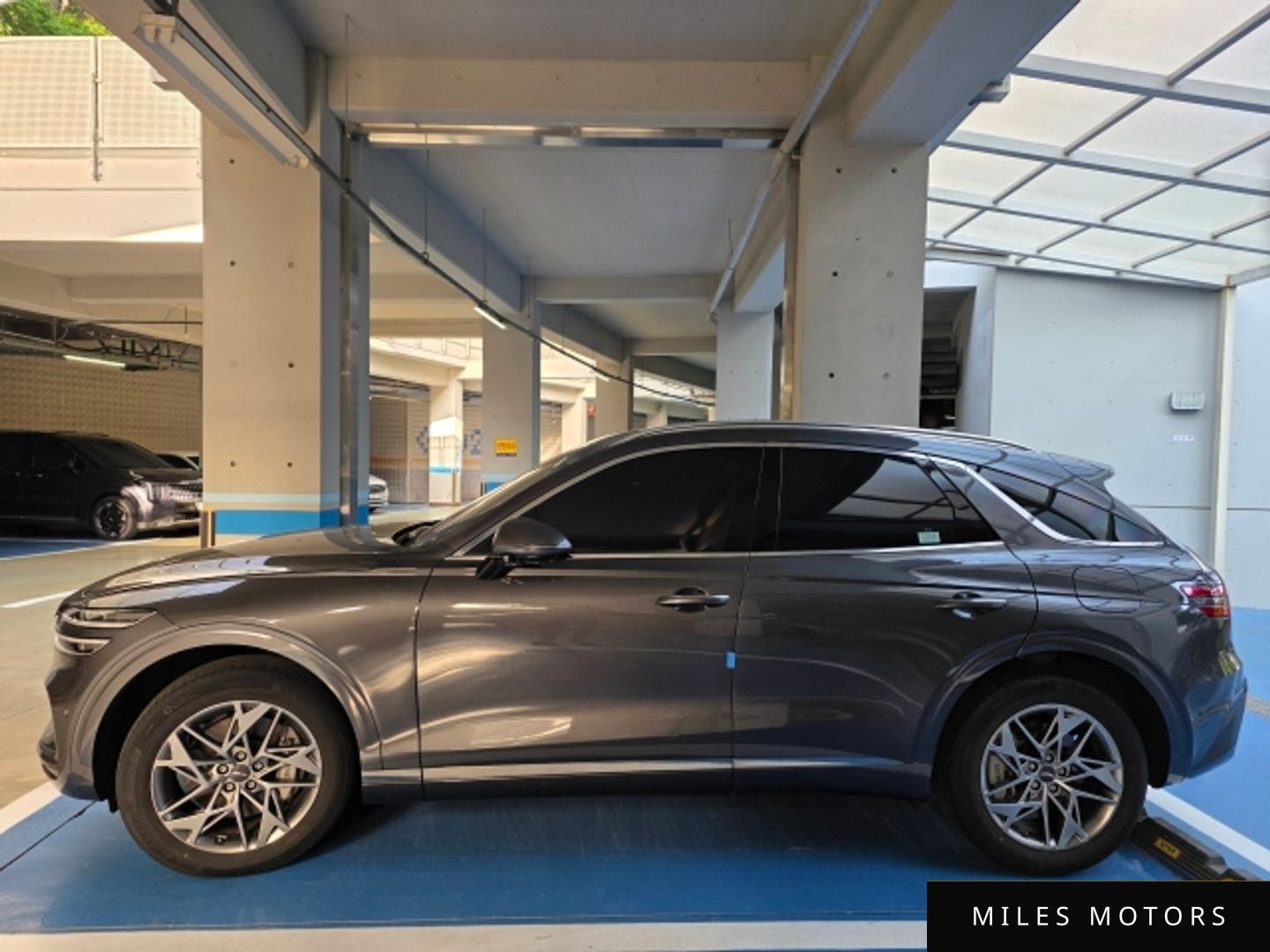 Genesis GV70 2023 — миниатюра 2