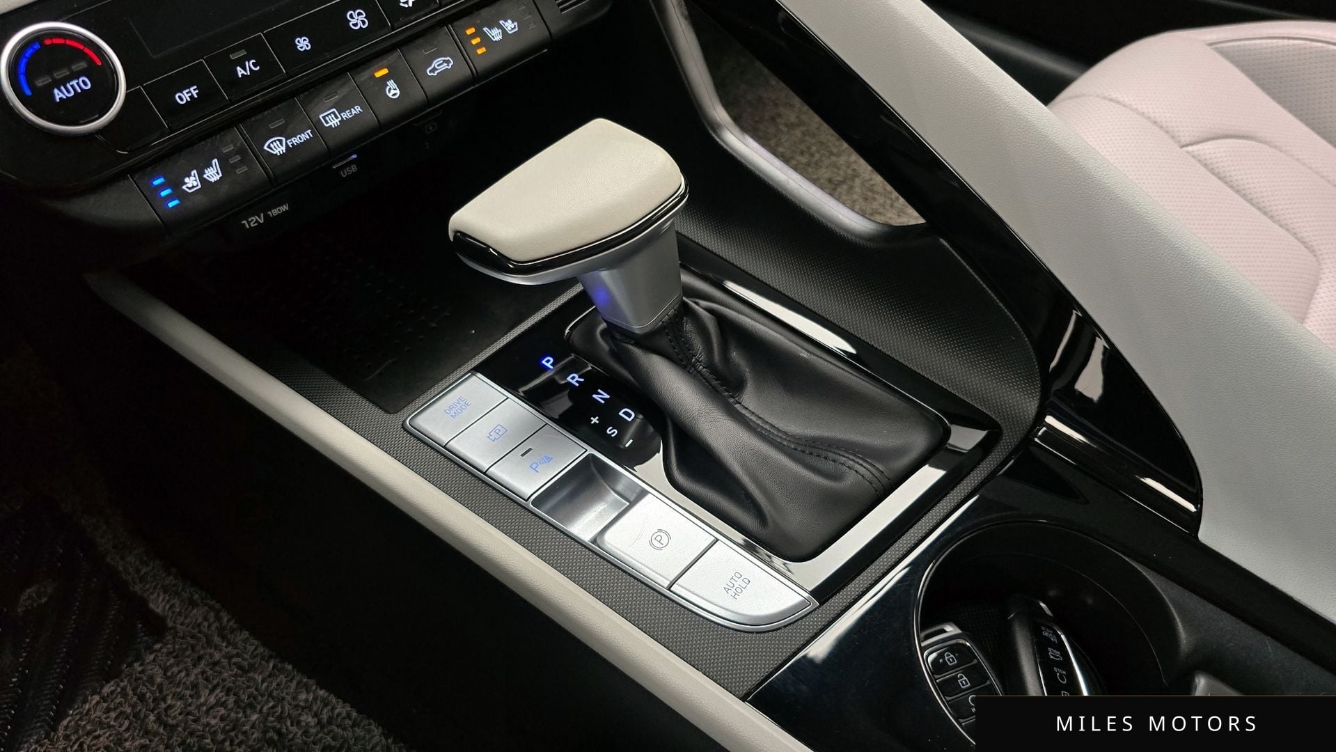 Hyundai AVANTE 2021 — миниатюра 12
