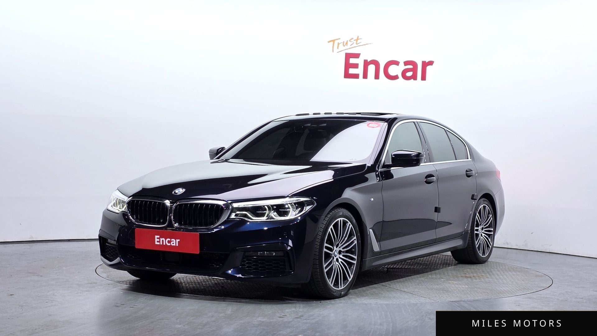 BMW 5 Series (G30) 2019 — фото 1 из 12