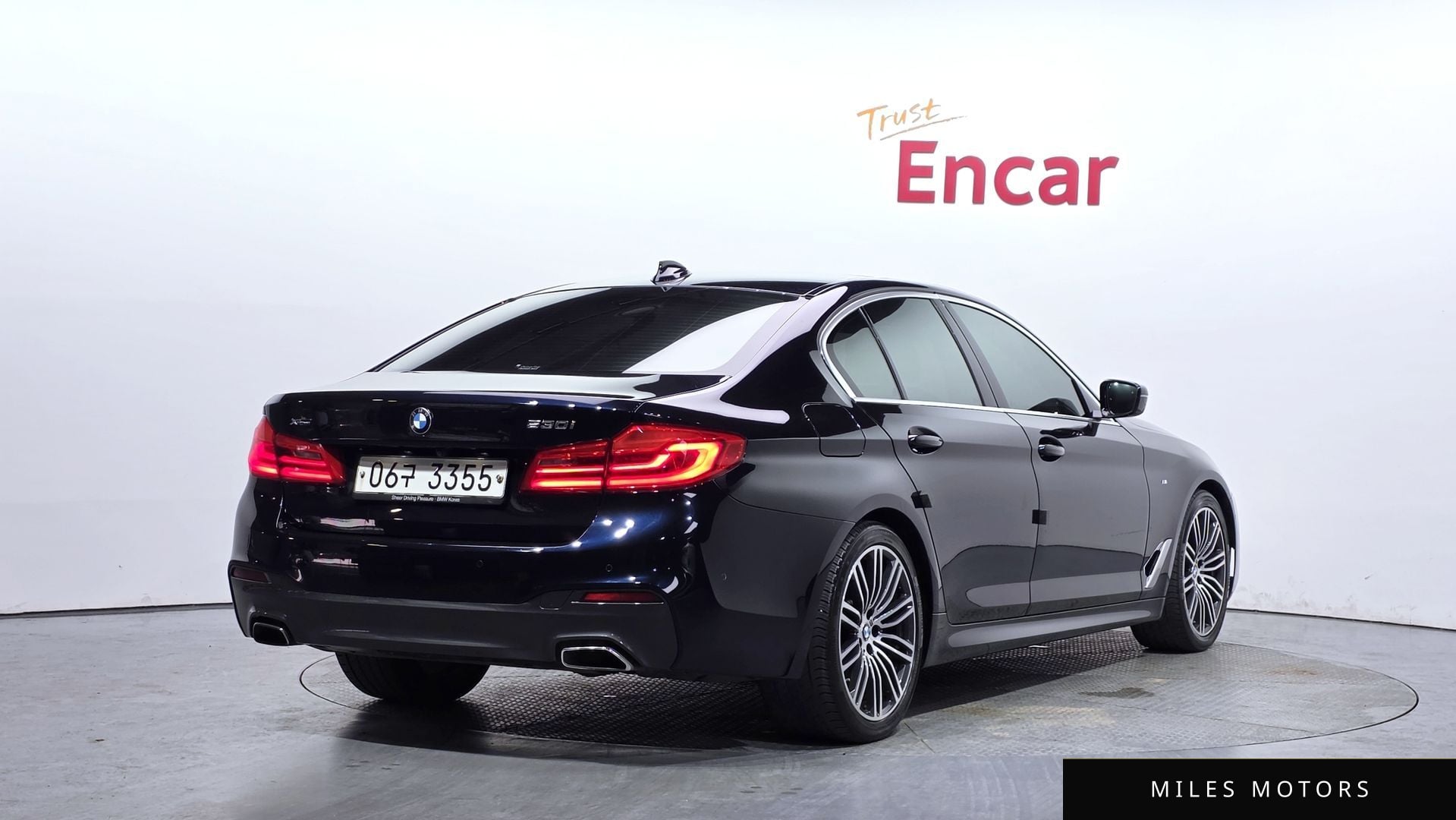 BMW 5 Series (G30) 2019 — миниатюра 2