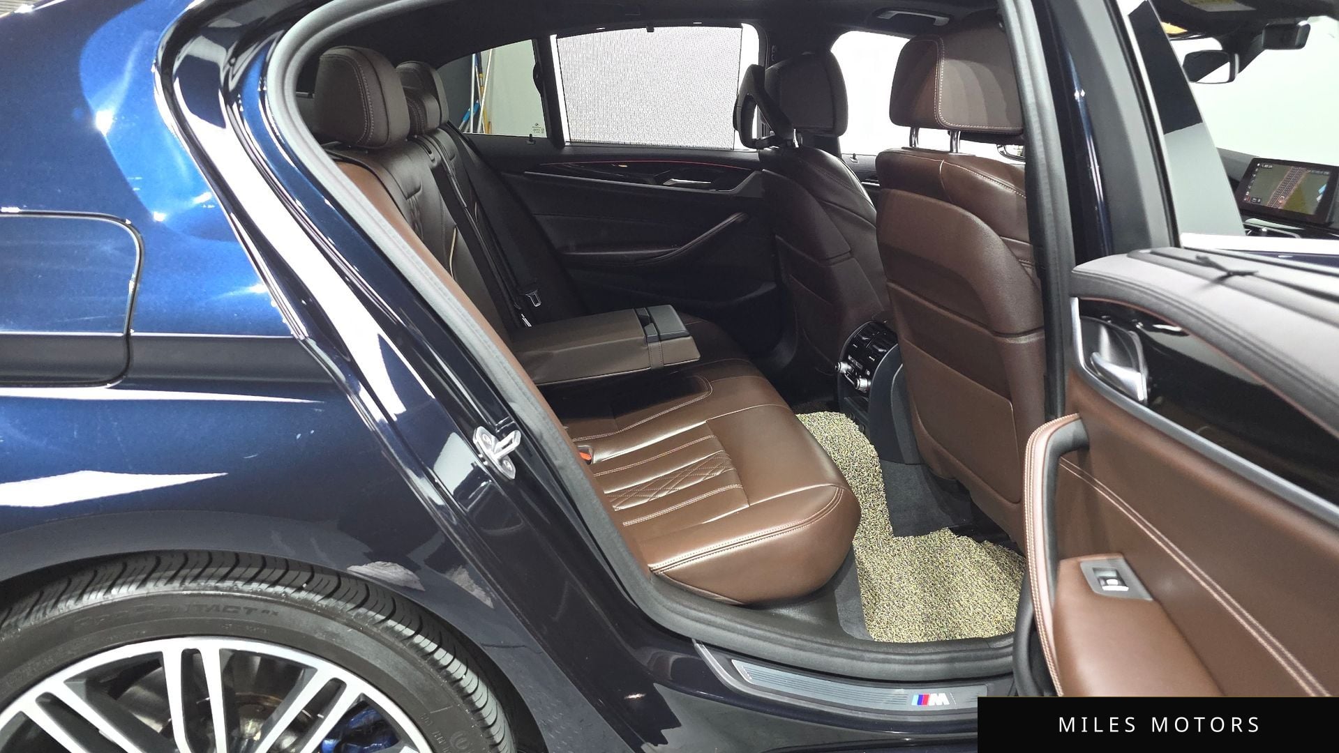 BMW 5 Series (G30) 2019 — миниатюра 12