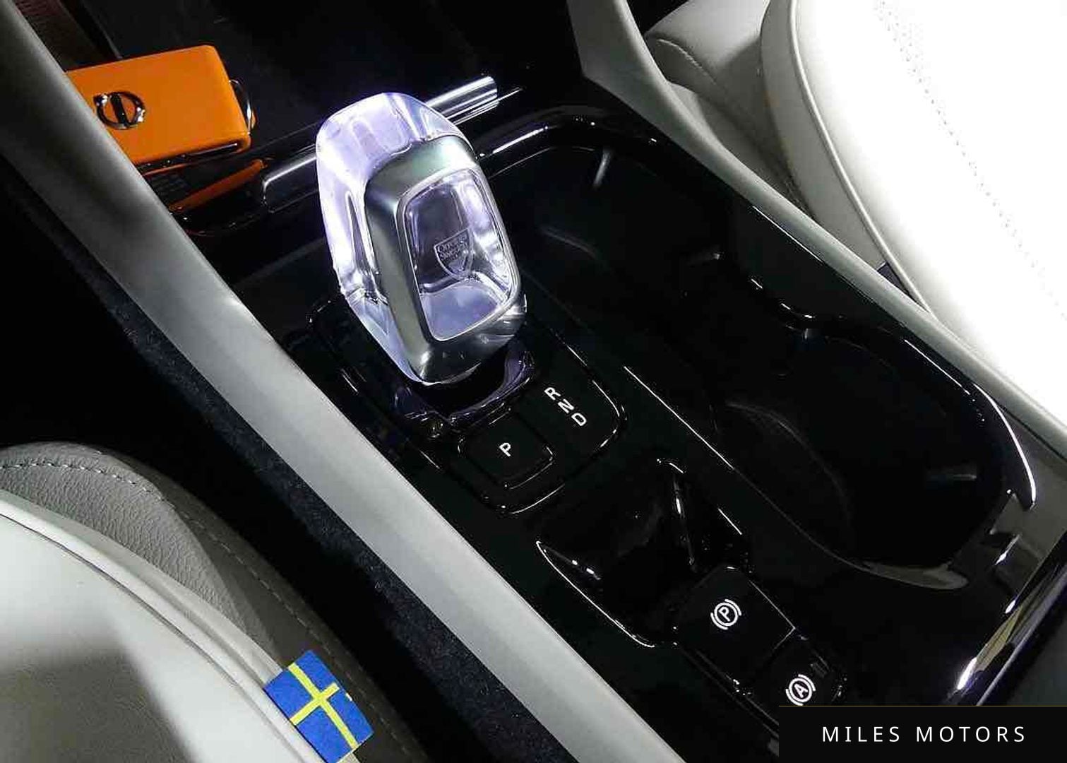 Volvo XC40 2024 — миниатюра 9