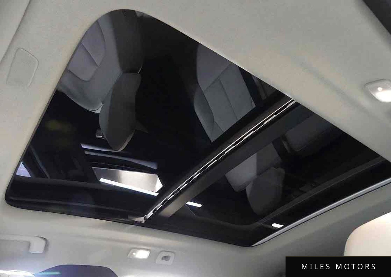 Volvo XC40 2024 — миниатюра 11