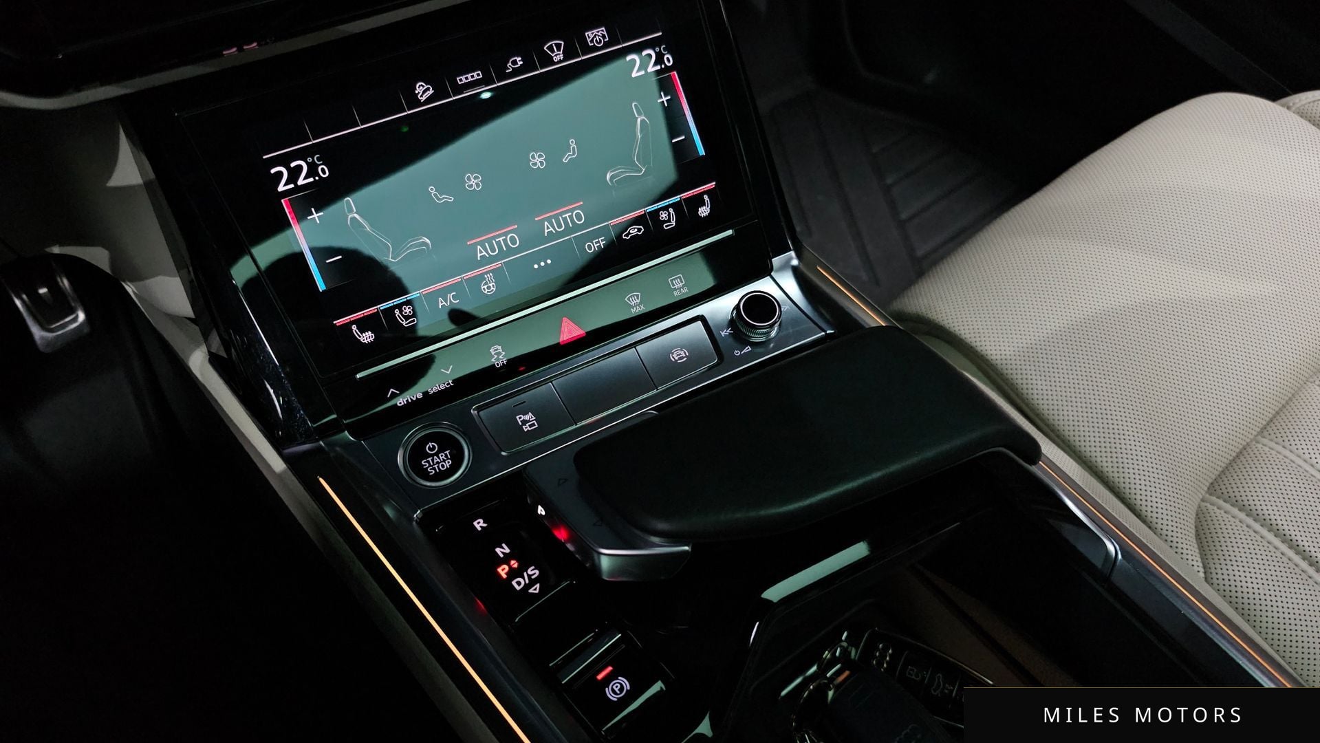 Audi e-tron 2022 — миниатюра 12