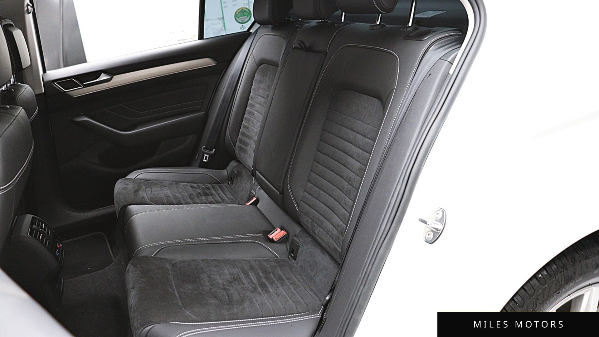 Volkswagen Passat 2021 — миниатюра 9