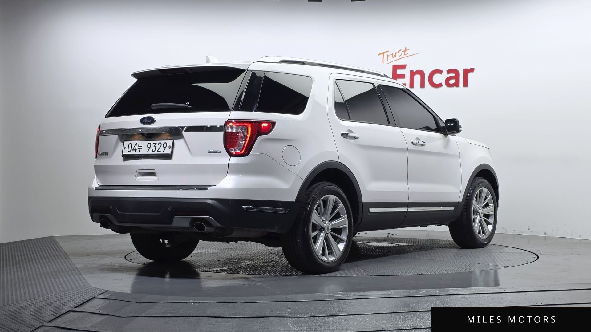 Ford Explorer 2019 — миниатюра 2