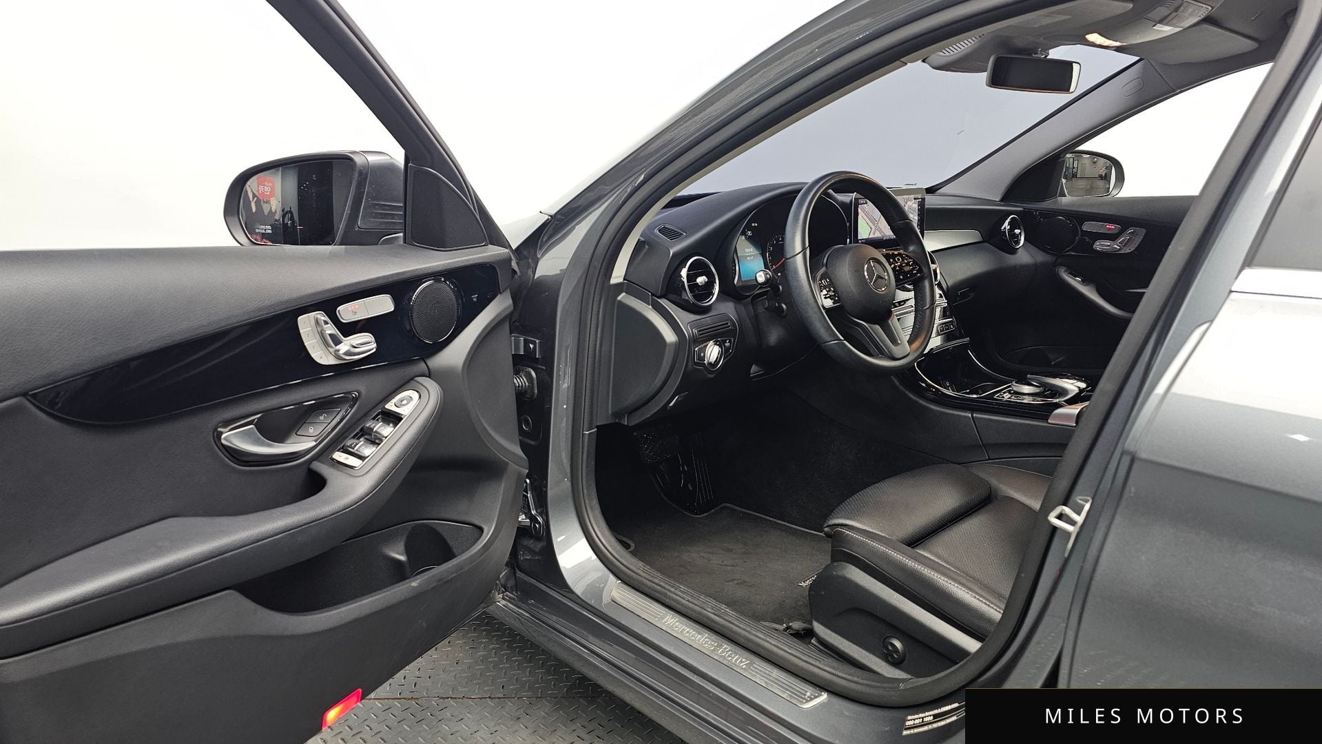 Mercedes-Benz C-Class W205 2019 — миниатюра 12