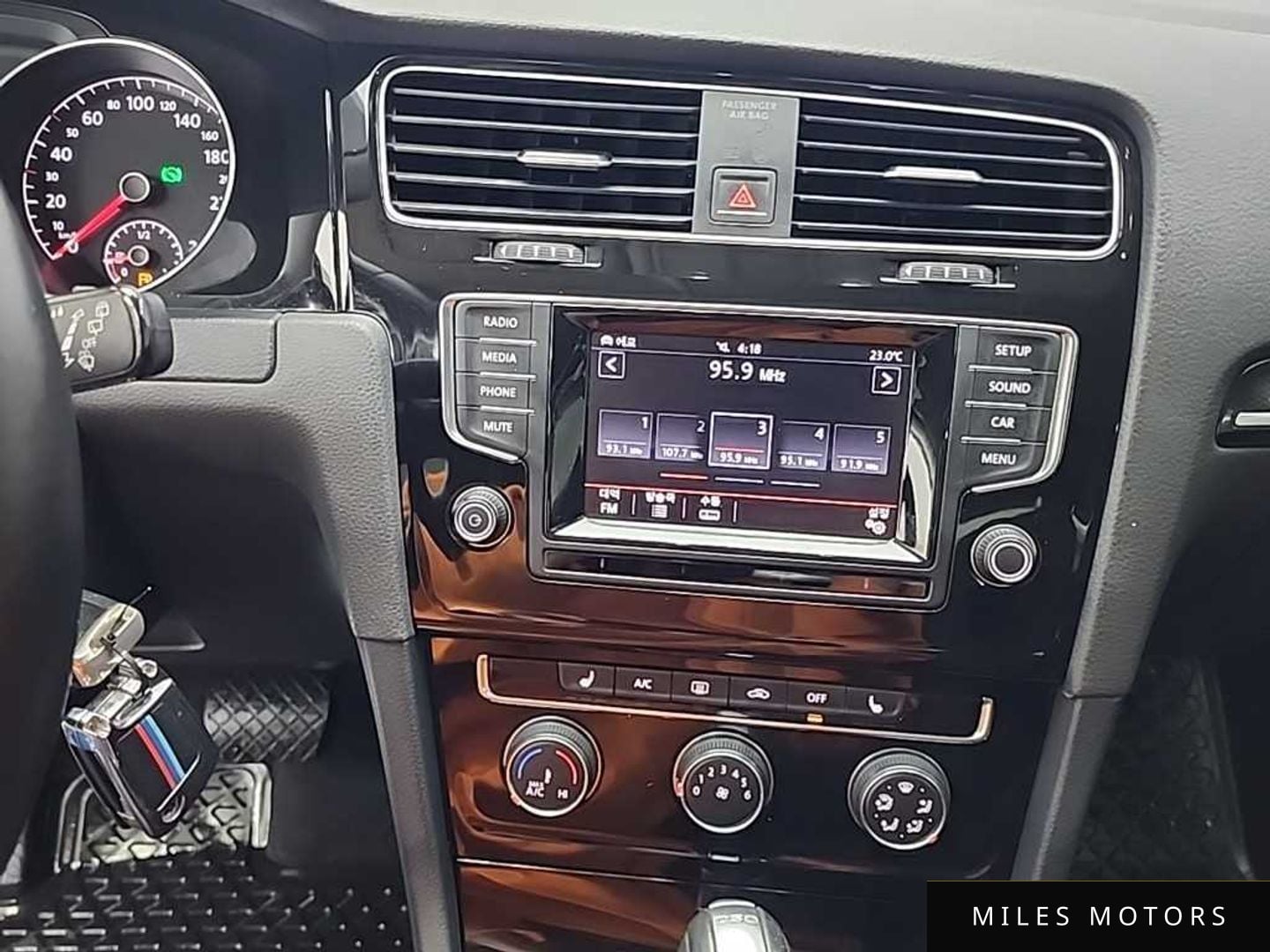 Volkswagen Golf 2015 — миниатюра 10