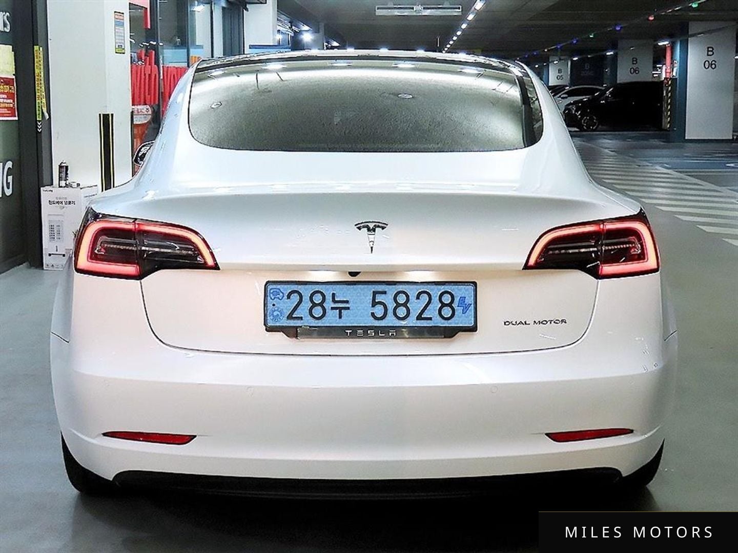 Tesla Model 3 2020 — миниатюра 5