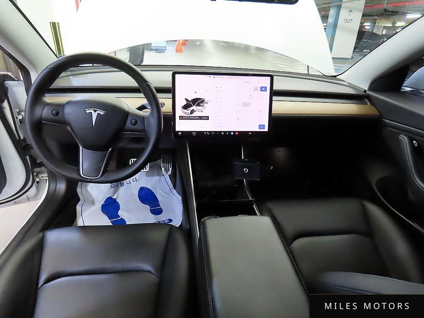 Tesla Model 3 2020 — миниатюра 10