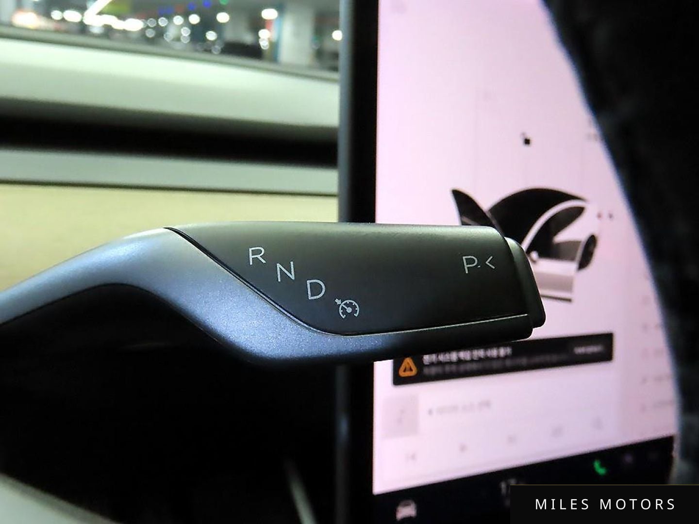 Tesla Model 3 2020 — миниатюра 12