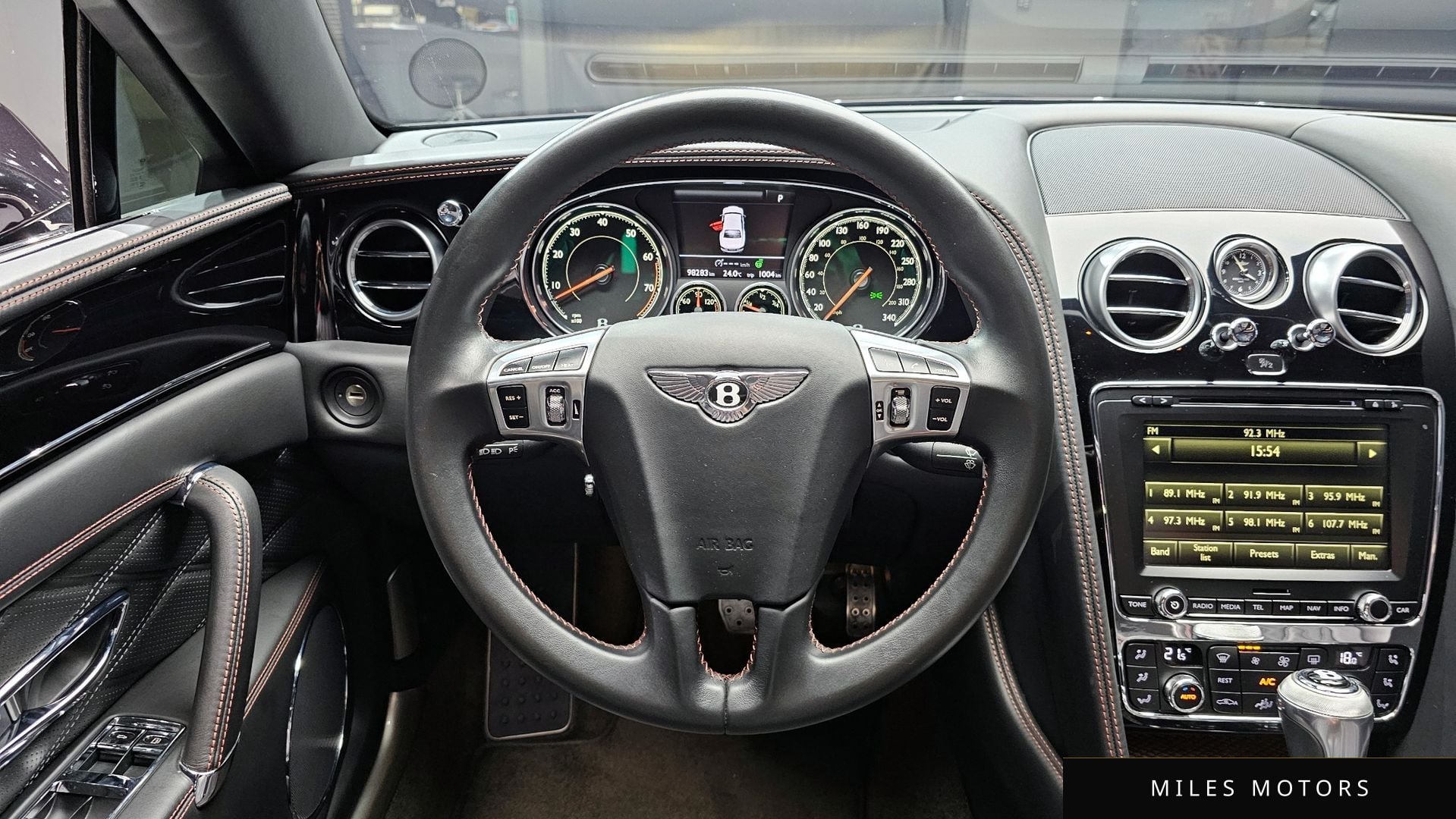 Bentley Flying Spur 2016 — миниатюра 12