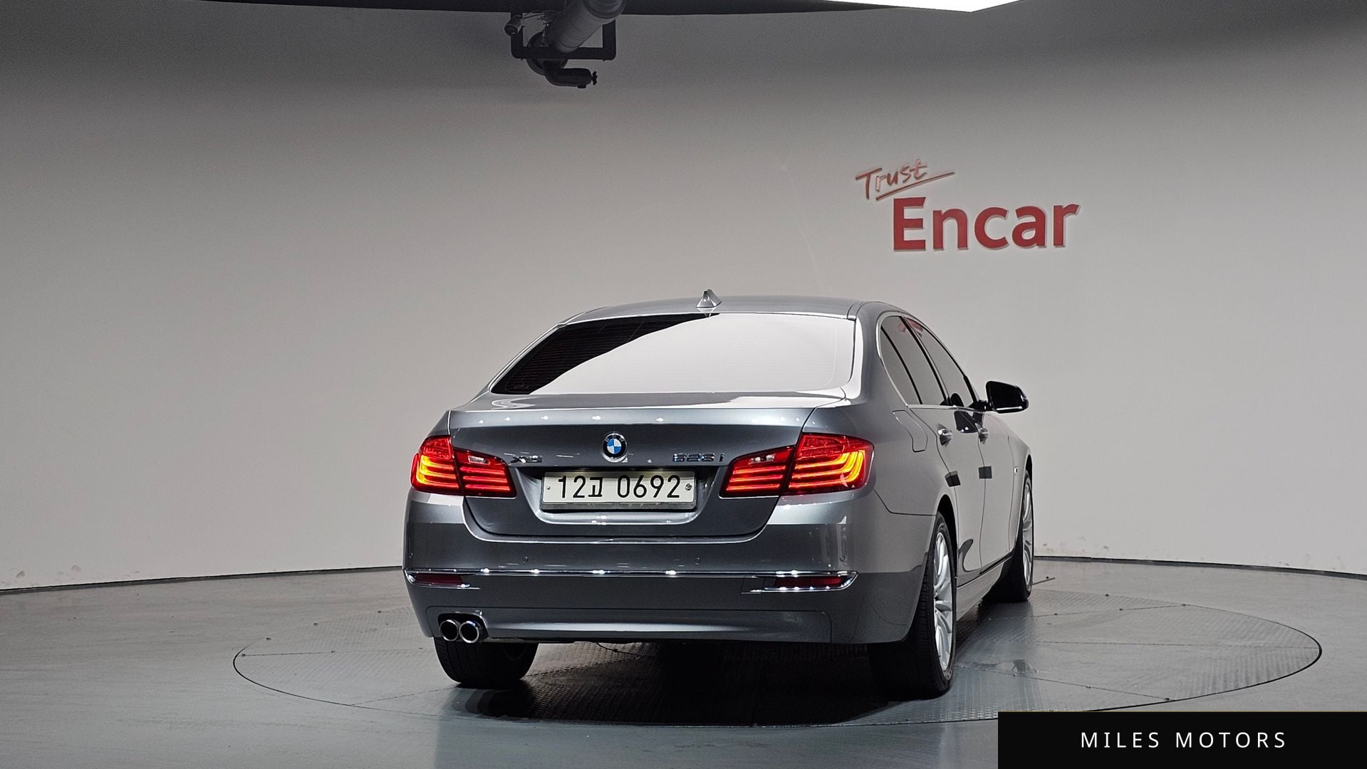 BMW 5 Series (F10) 2016 — миниатюра 3
