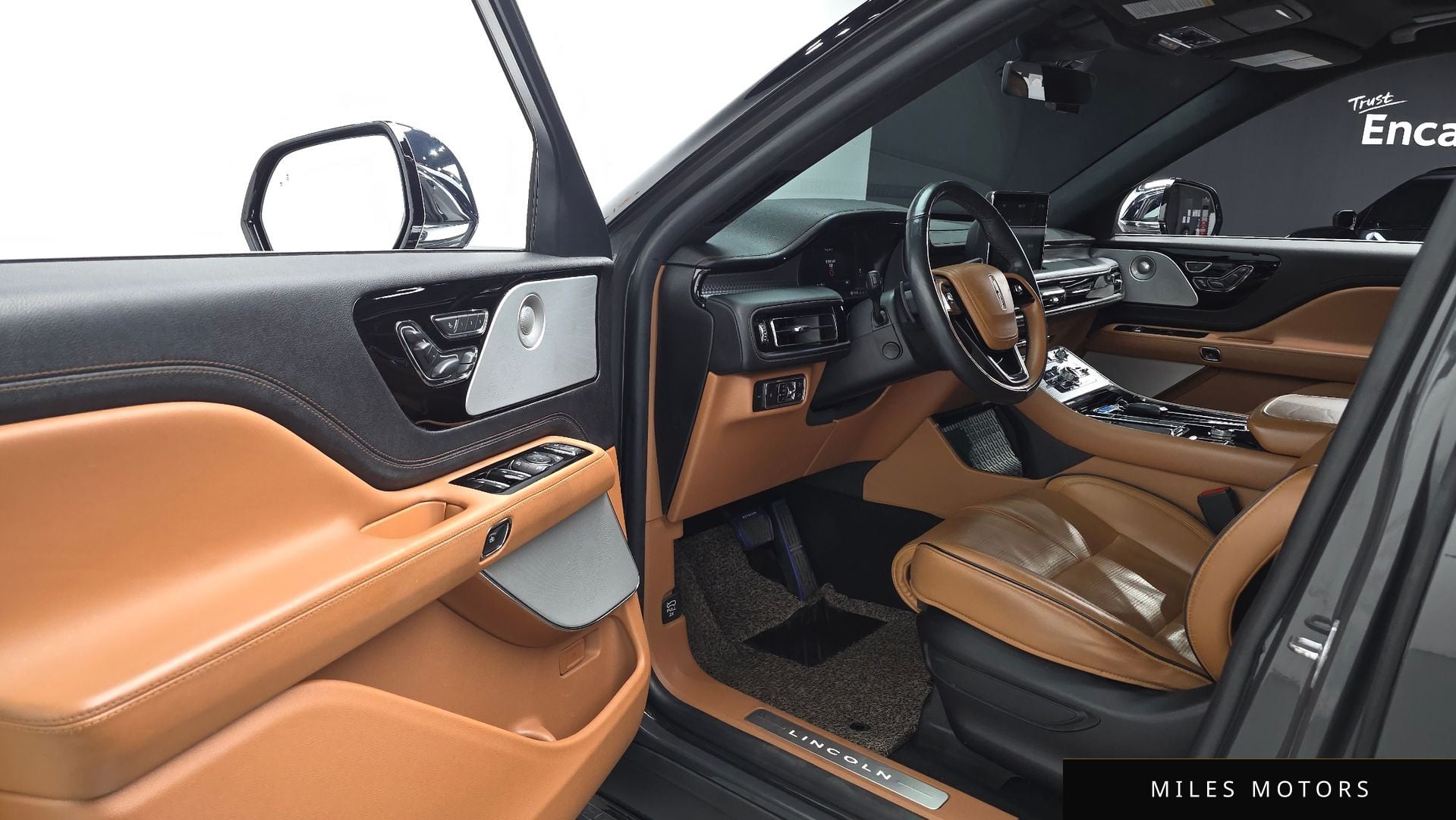 Lincoln Aviator 2022 — миниатюра 11