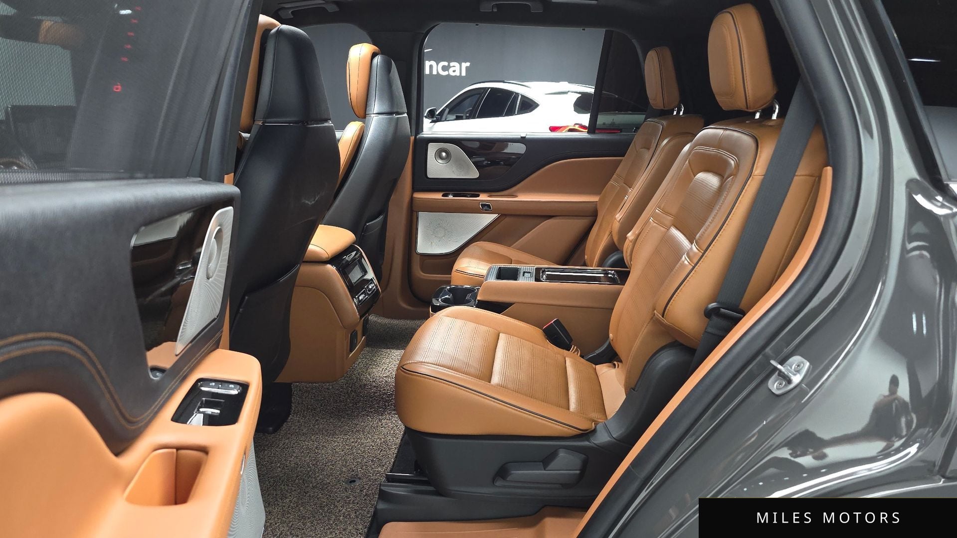 Lincoln Aviator 2022 — миниатюра 12