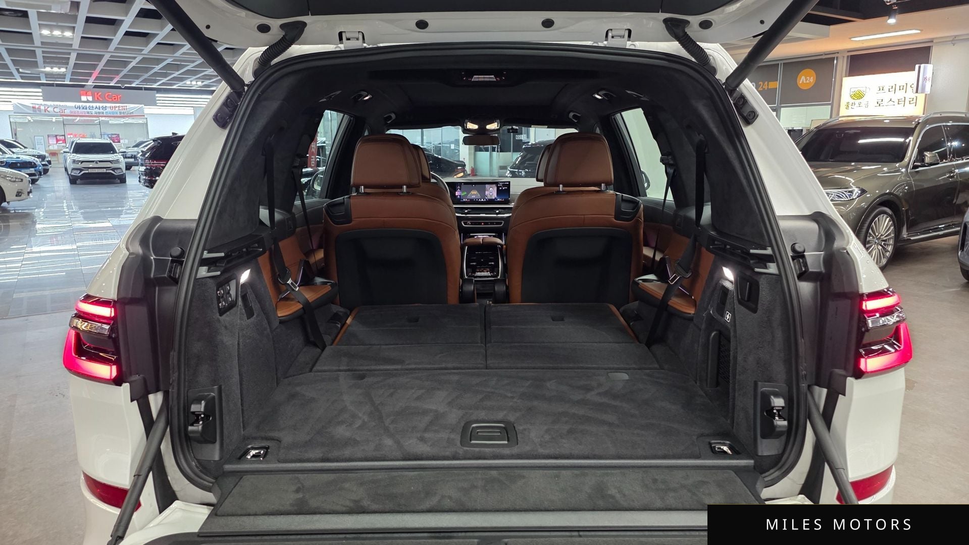 BMW X7 (G07) 2025 — миниатюра 11