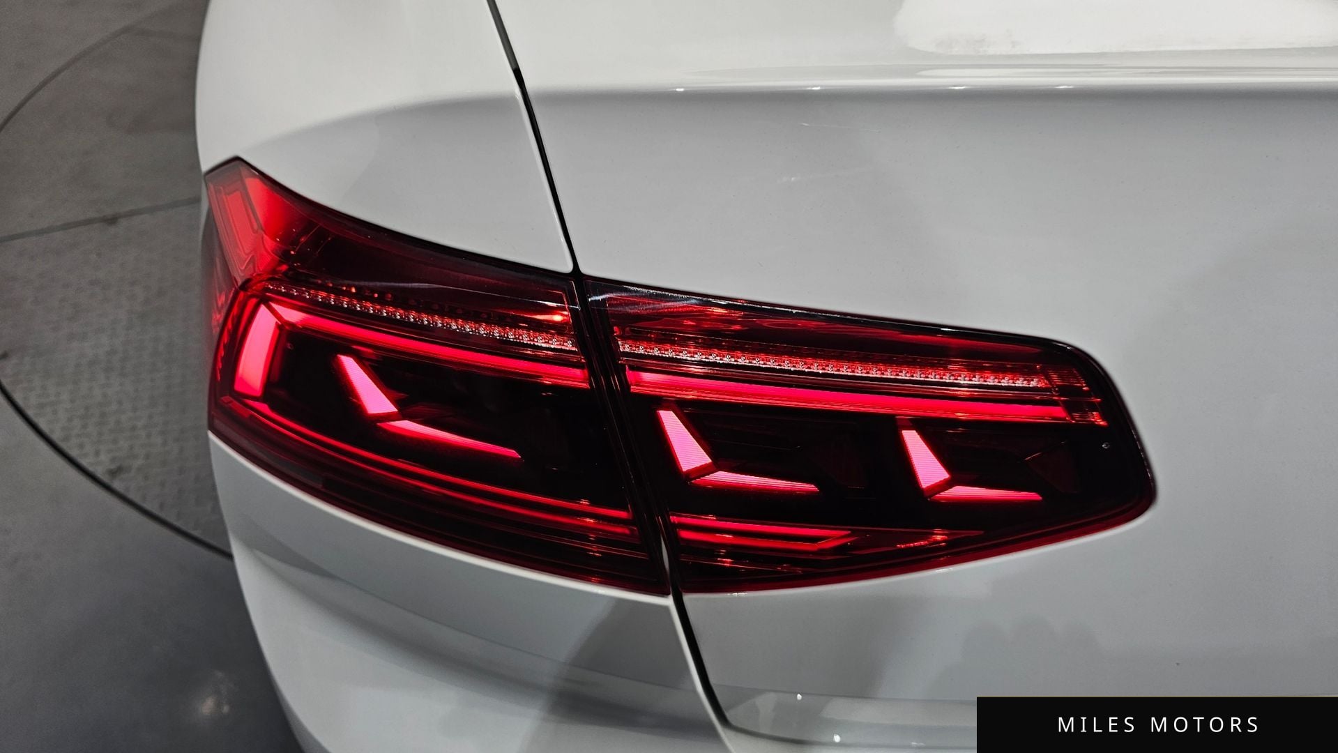Volkswagen Passat 2022 — миниатюра 9