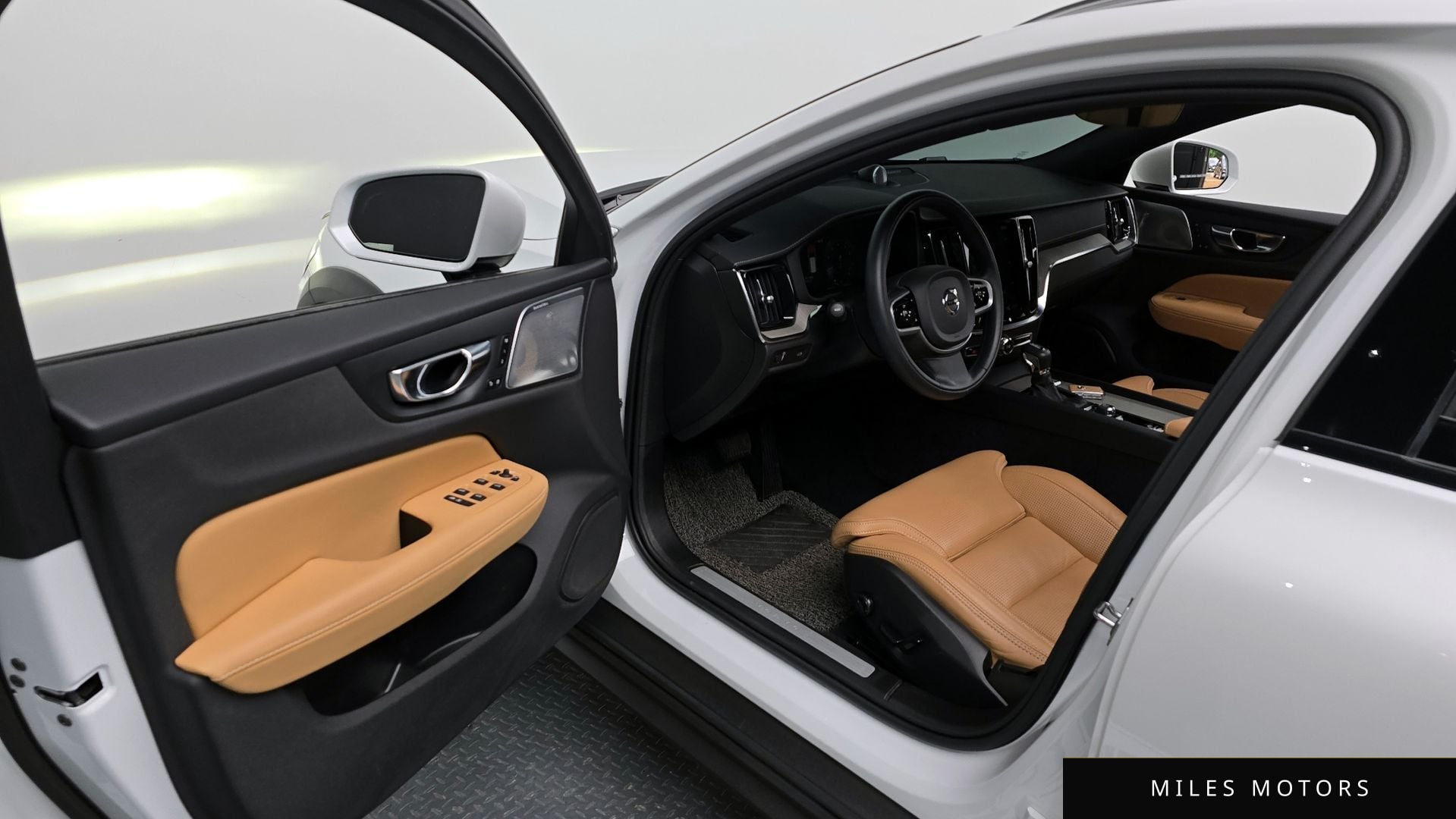 Volvo V60 2020 — миниатюра 12
