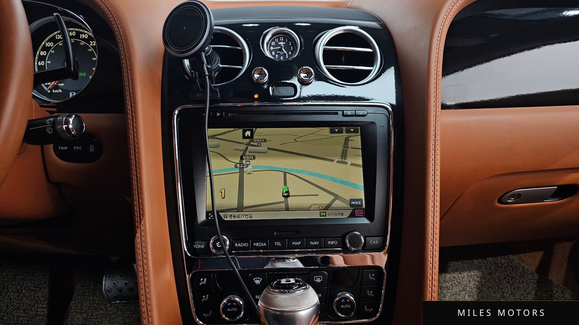 Bentley Continental GT 2014 — миниатюра 12