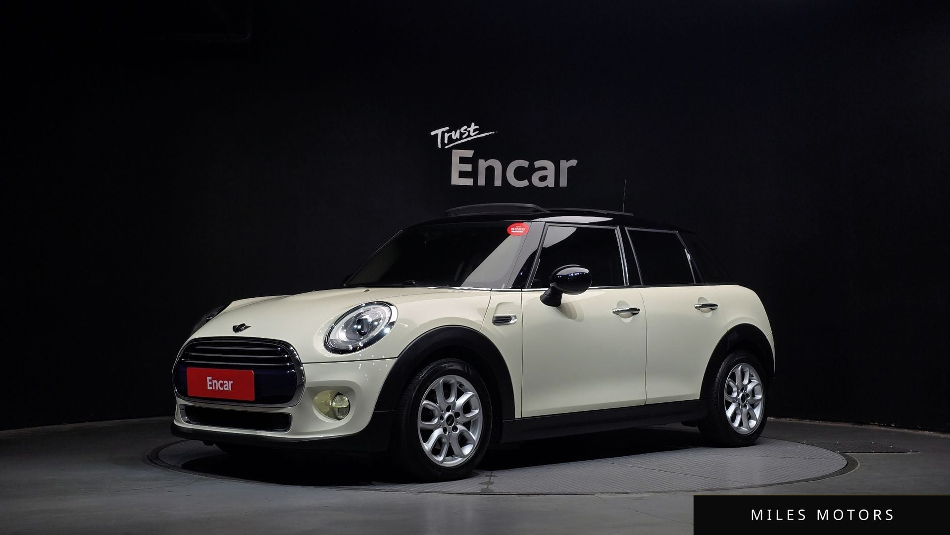 MINI Cooper 2015 — фото 1 из 12