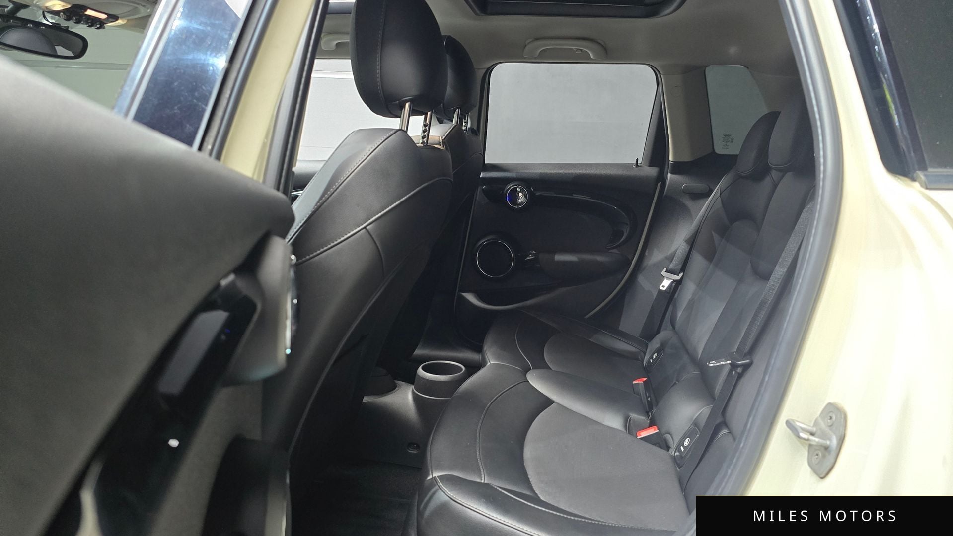 MINI Cooper 2015 — миниатюра 12